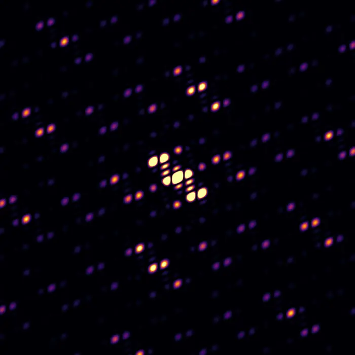 Diffraction pattern of structure 06